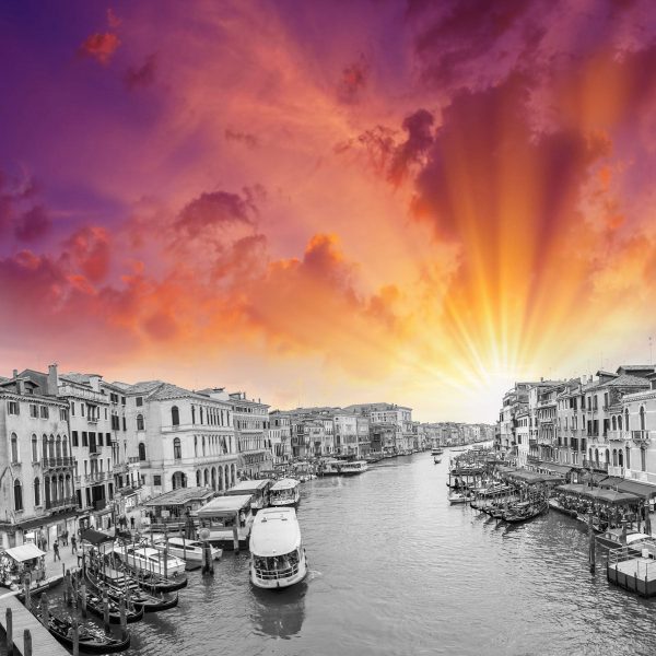 Wasserstraße in Venedig, Glasbild Quadratisch Jetzt online – Bild 5
